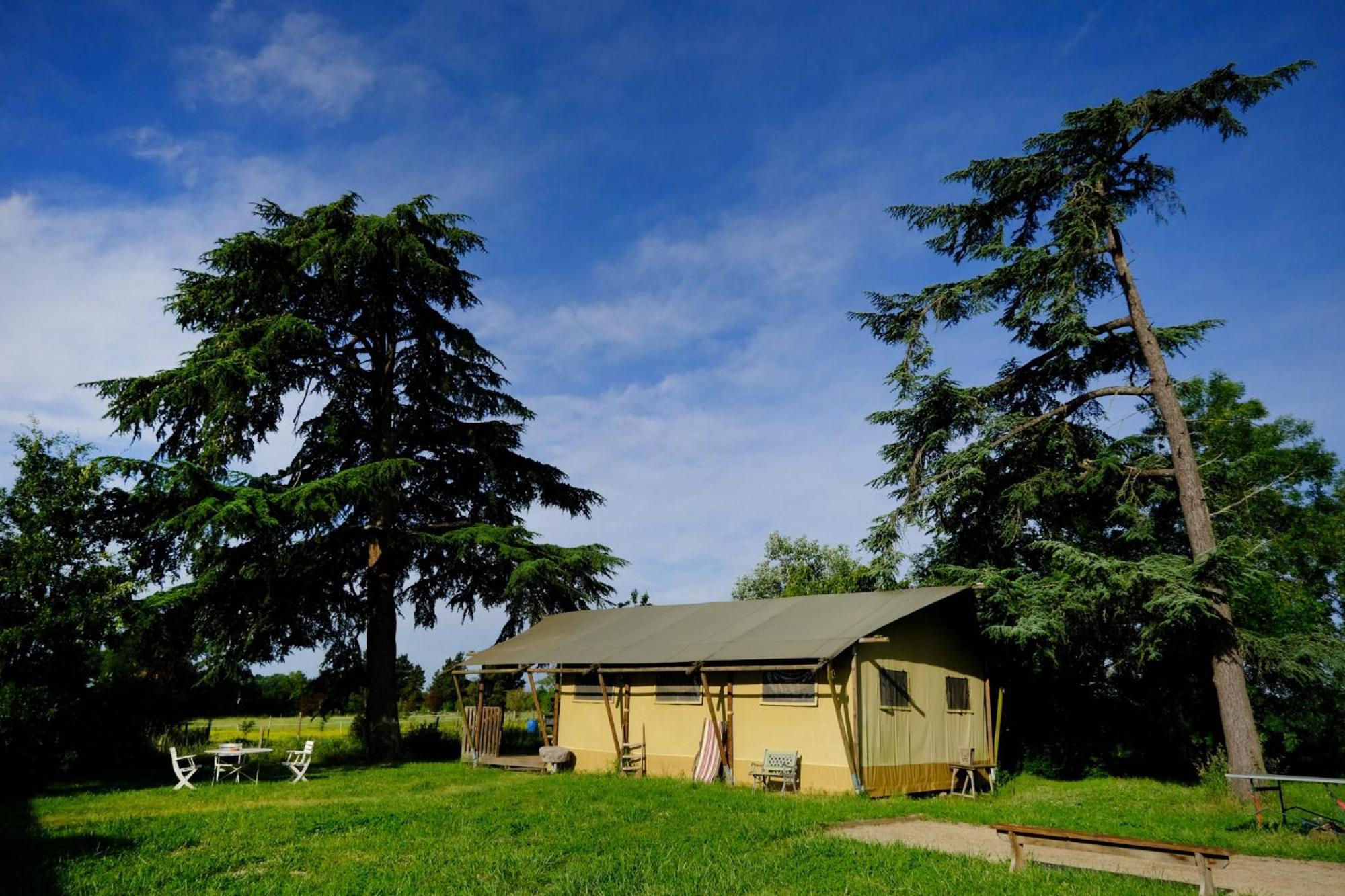 Bed and Breakfast Loge & Broc La Possonnière Exterior foto