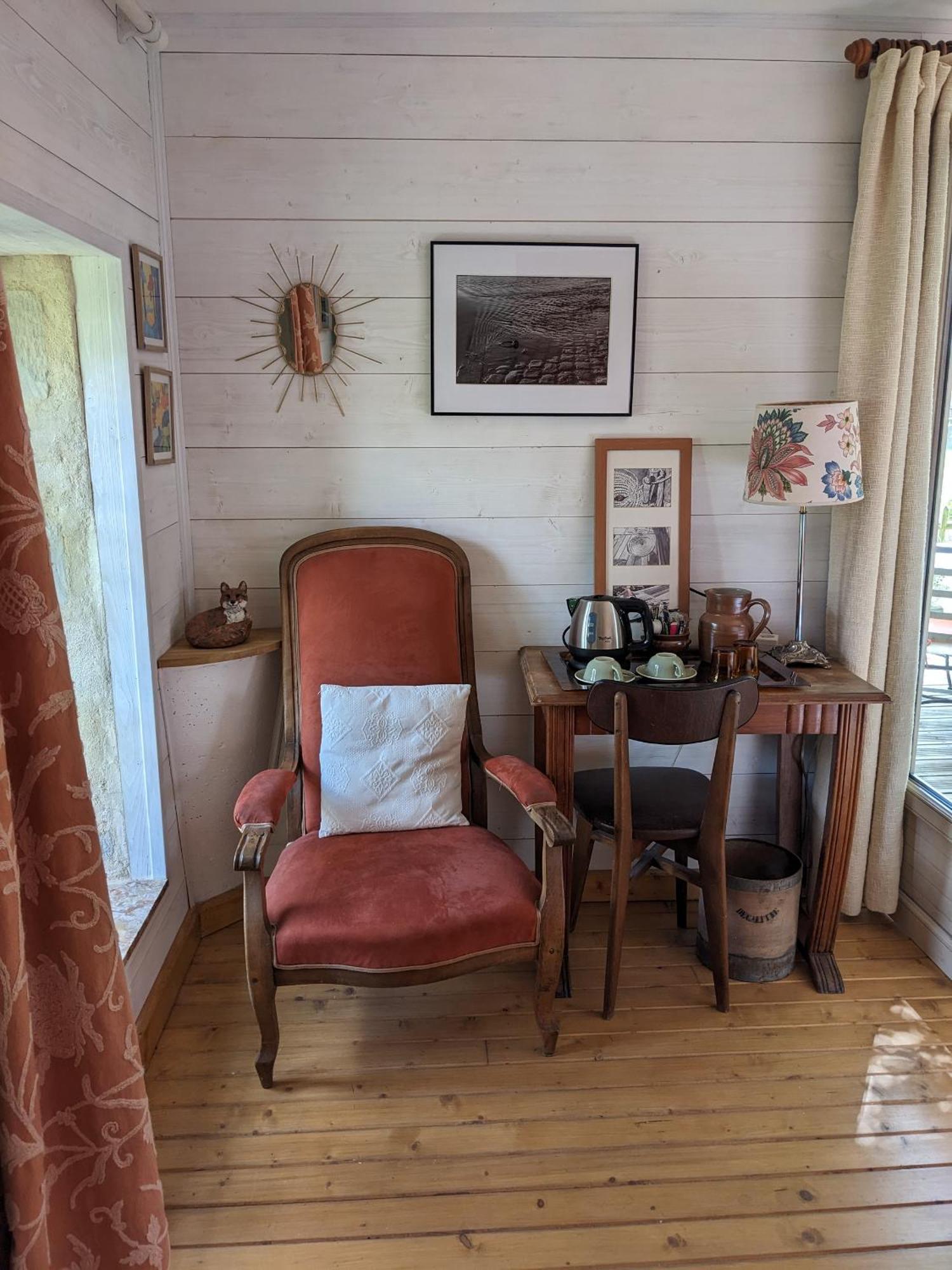Bed and Breakfast Loge & Broc La Possonnière Zimmer foto